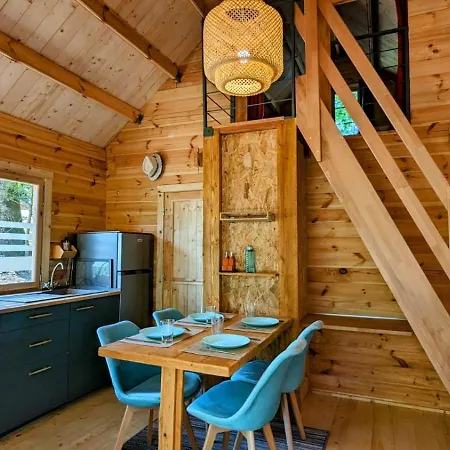 Le De Marie Chalet Trélissac