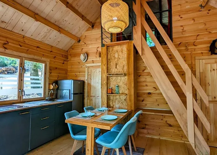 Le De Marie Chalet Trélissac